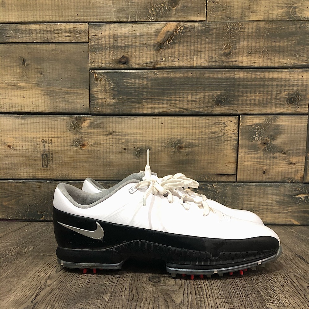 Men’s Nike golf shoes
